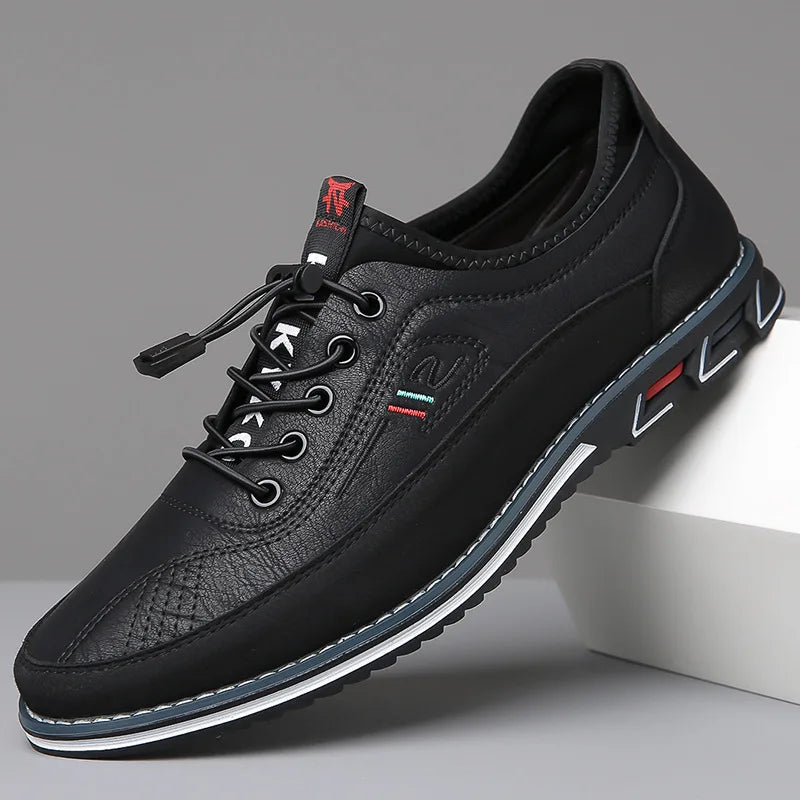 Men's Low-Top Business Sneakers with Two-Tone Lace-Up Design
