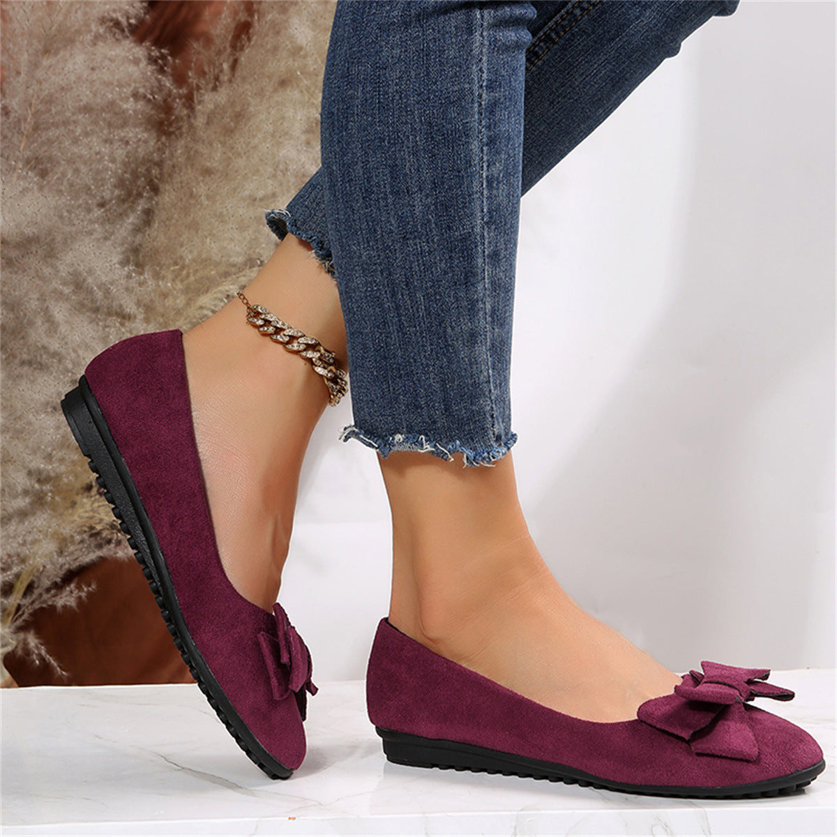 Women's Bow Detail Loafers with Rounded Toe