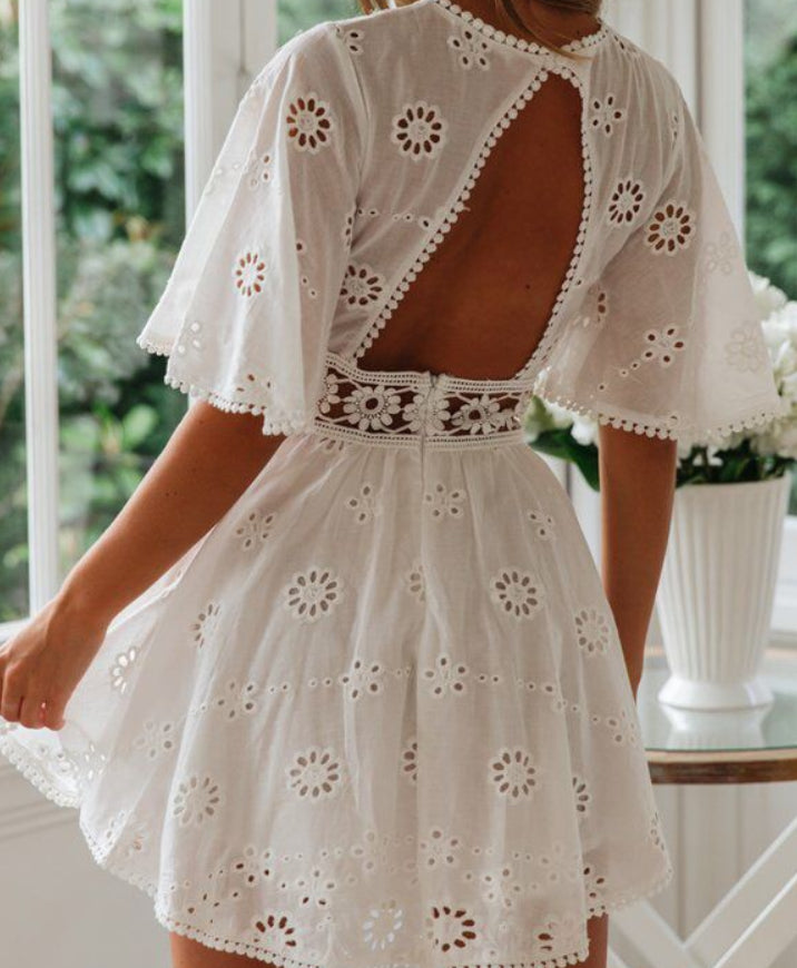 Women's Broderie Anglaise Mini Dress with Scalloped Trim