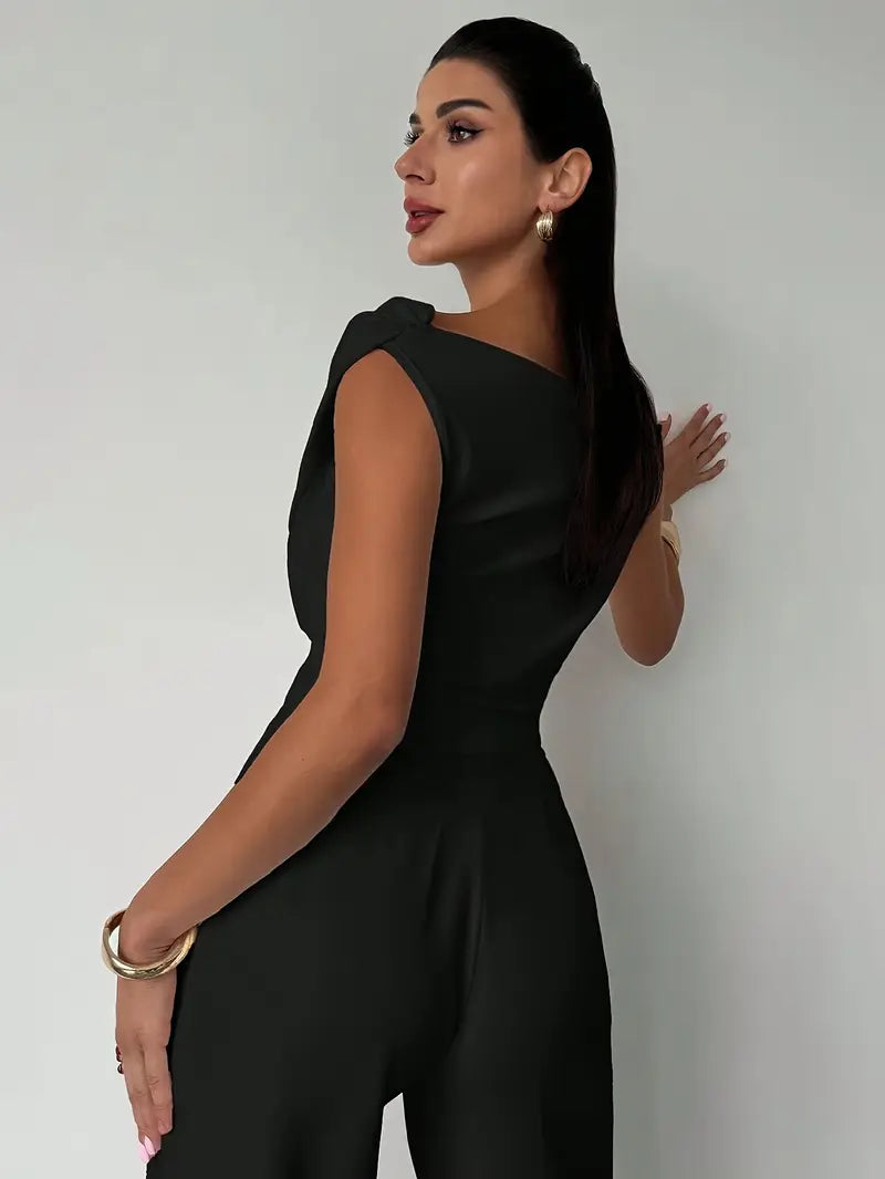 Women's Draped Fitted Top with One-Shoulder Neckline