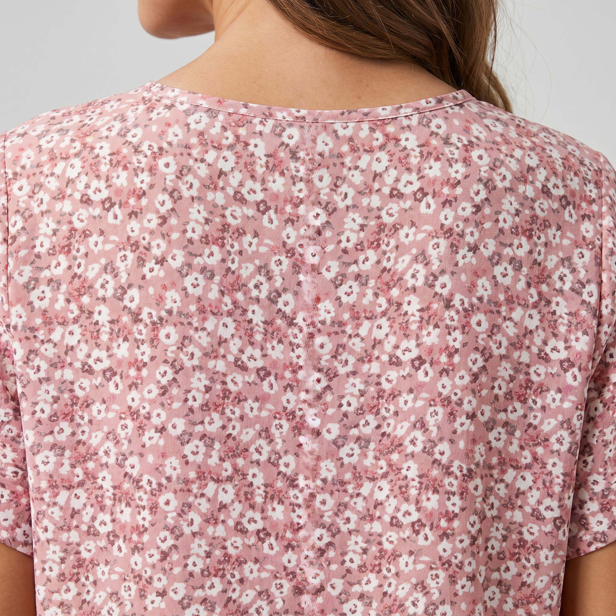 Women's Floral Linen Blouse with V-Neck and Button Front