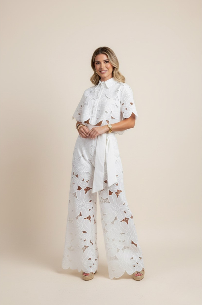 Women's Floral Two-Piece Set with Crop Top and Pants