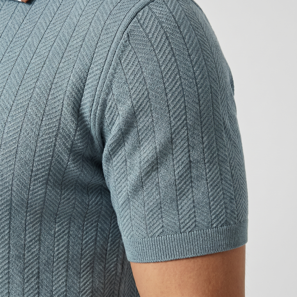 Men's Herringbone Knit Polo Shirt with Contrast Tipping