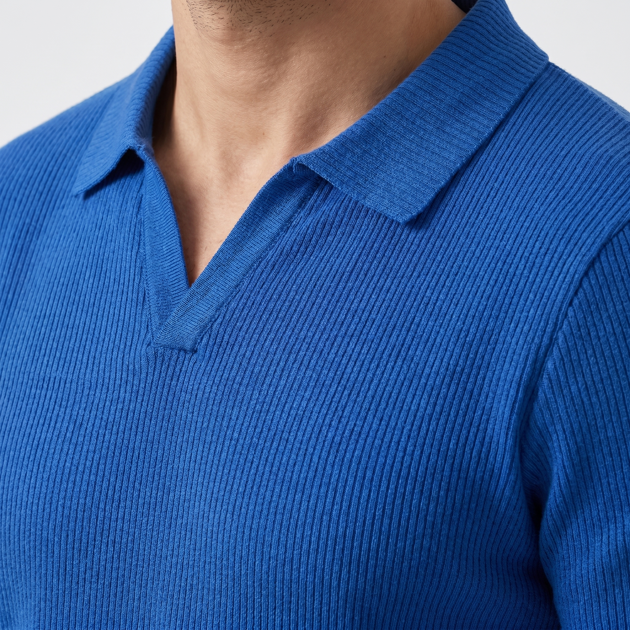 Men's Ribbed Knit Polo Shirt with V-Neck Placket