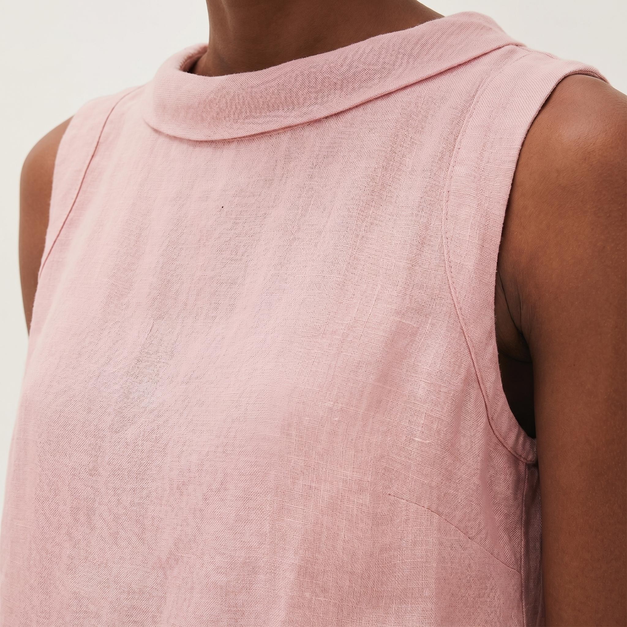 Women's Linen Sleeveless Top with Roll Collar