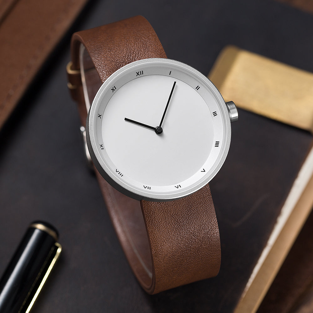 Men's Minimalist Roman-Numeral Watch with Alloy Case