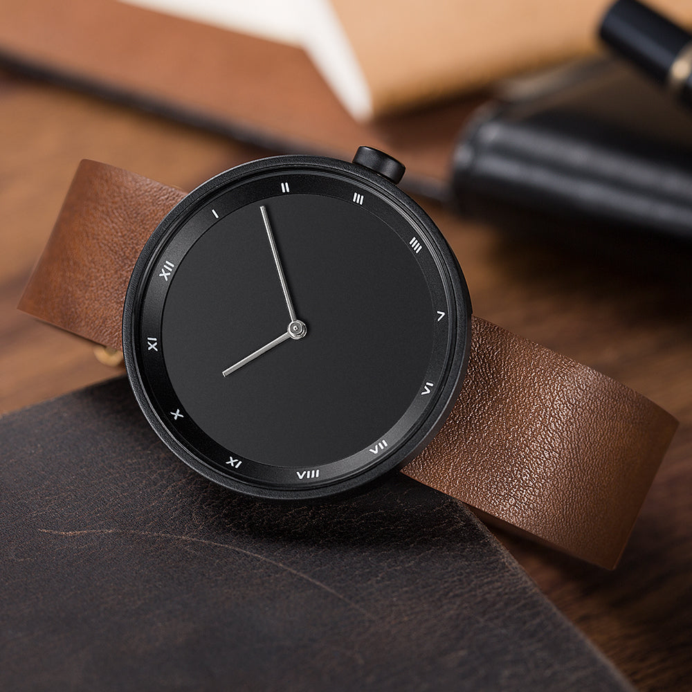 Men's Minimalist Roman-Numeral Watch with Alloy Case