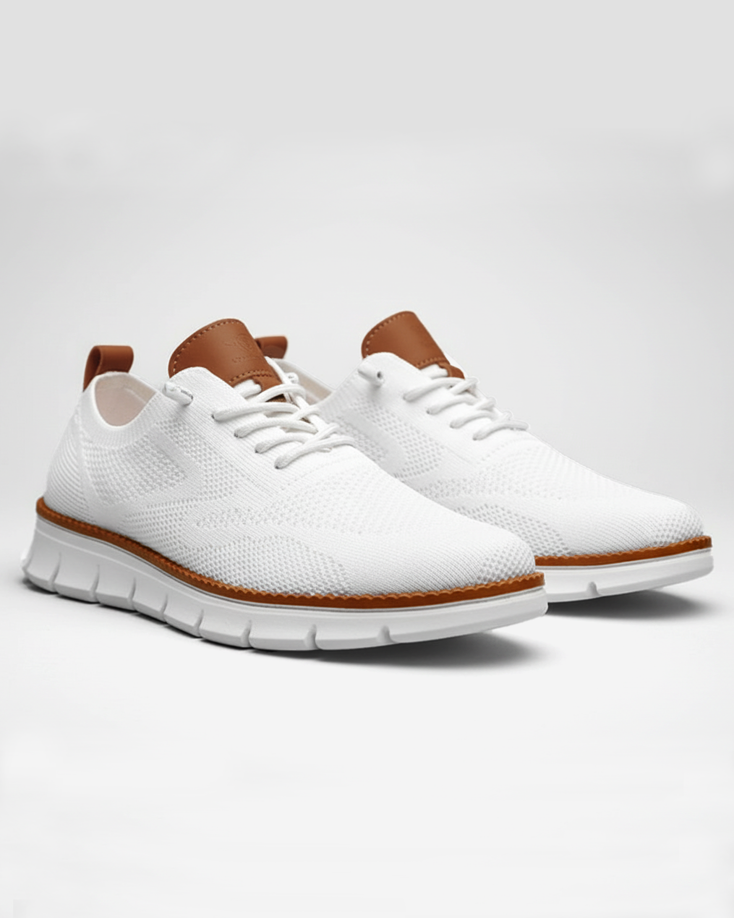 Men's Lace-Up Casual Sports Shoes with Traction Sole