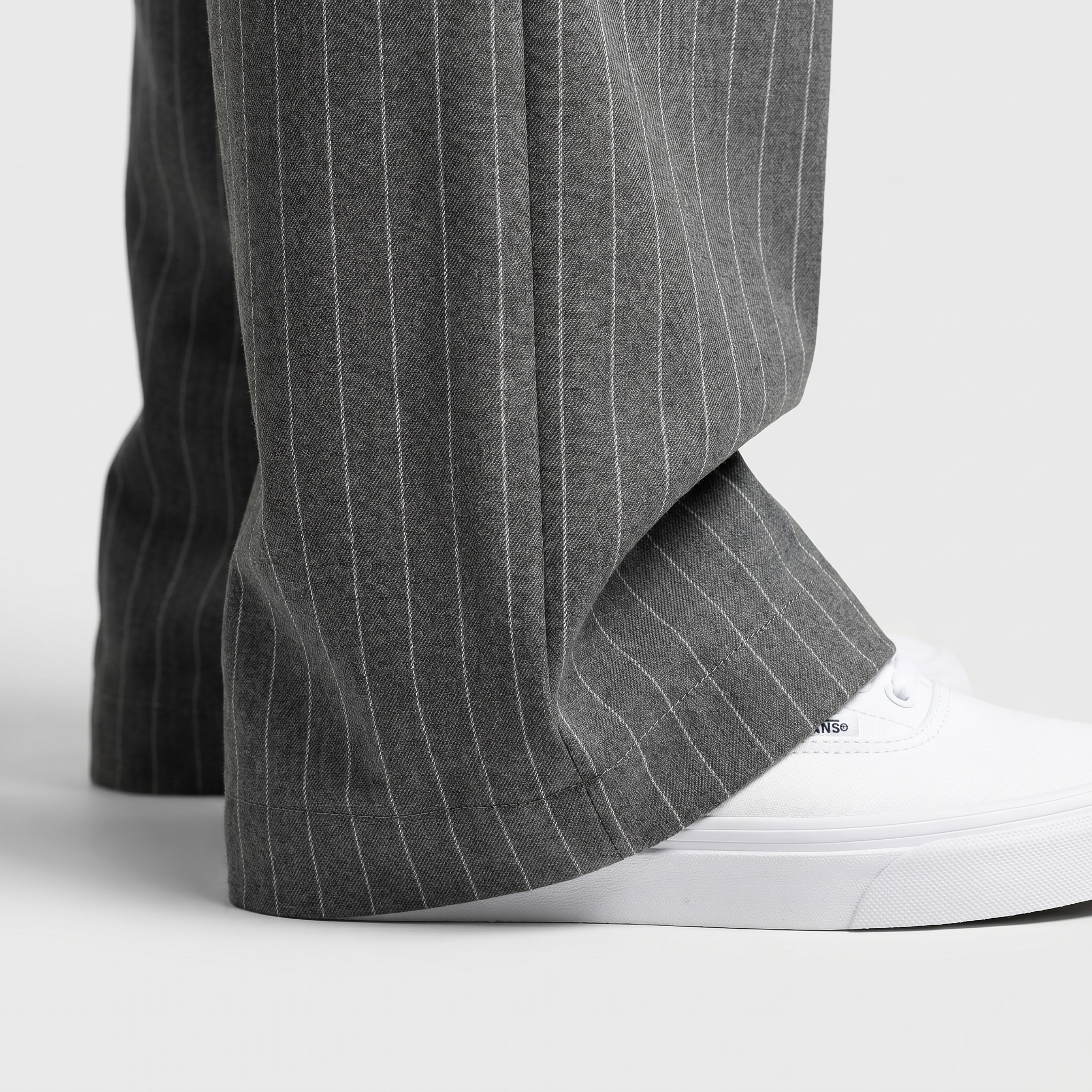 Women's High-Waist Pinstripe Wide-Leg Pants with Pleated Front