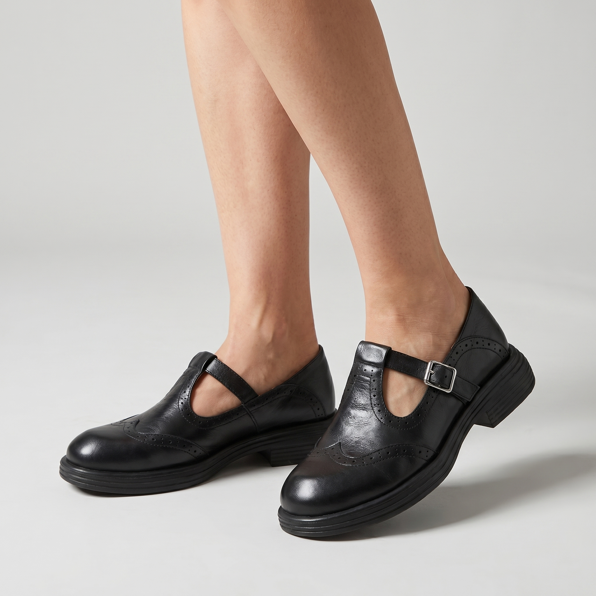 Women's Brogue Mary Jane Shoes with Chunky Sole