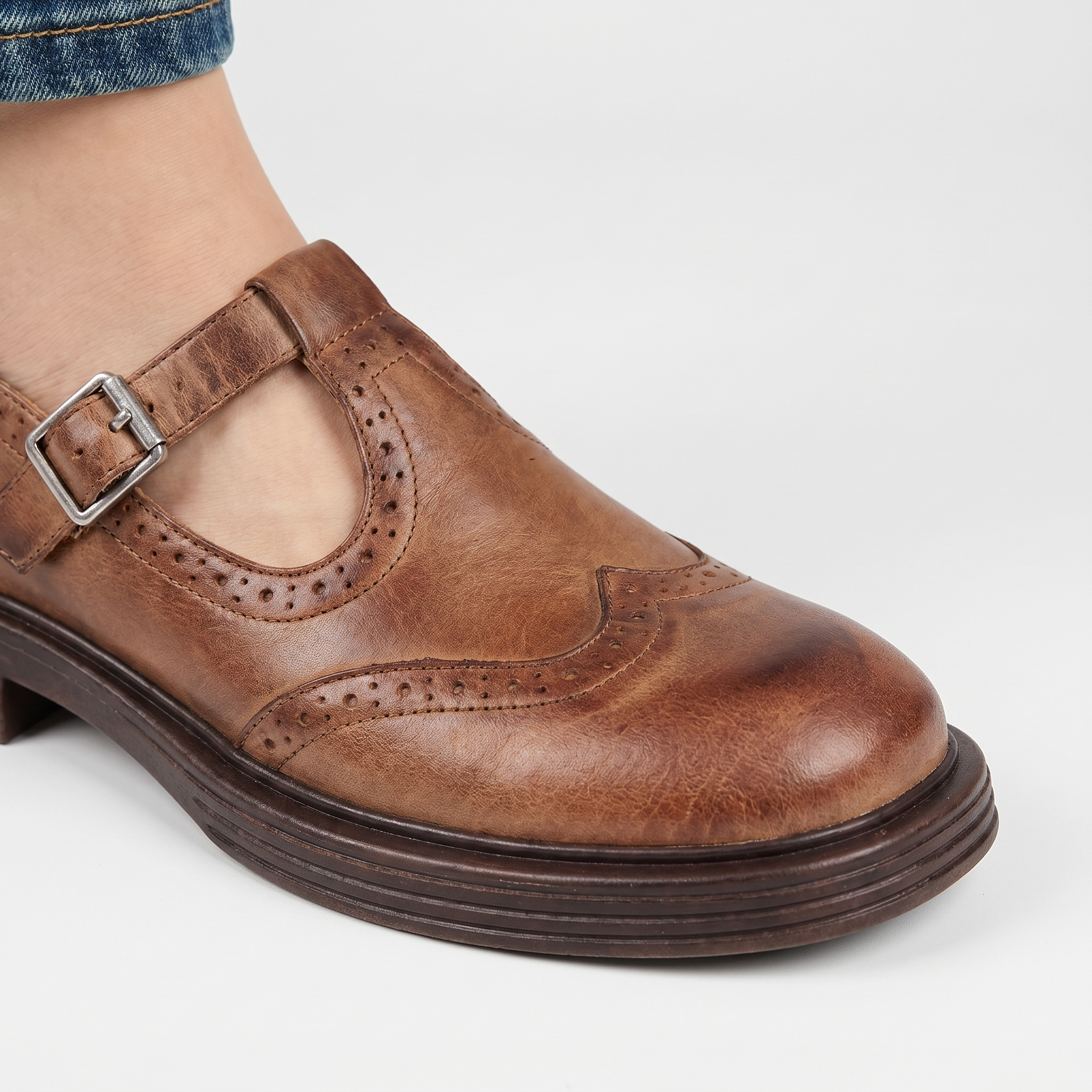 Women's Brogue Mary Jane Shoes with Chunky Sole