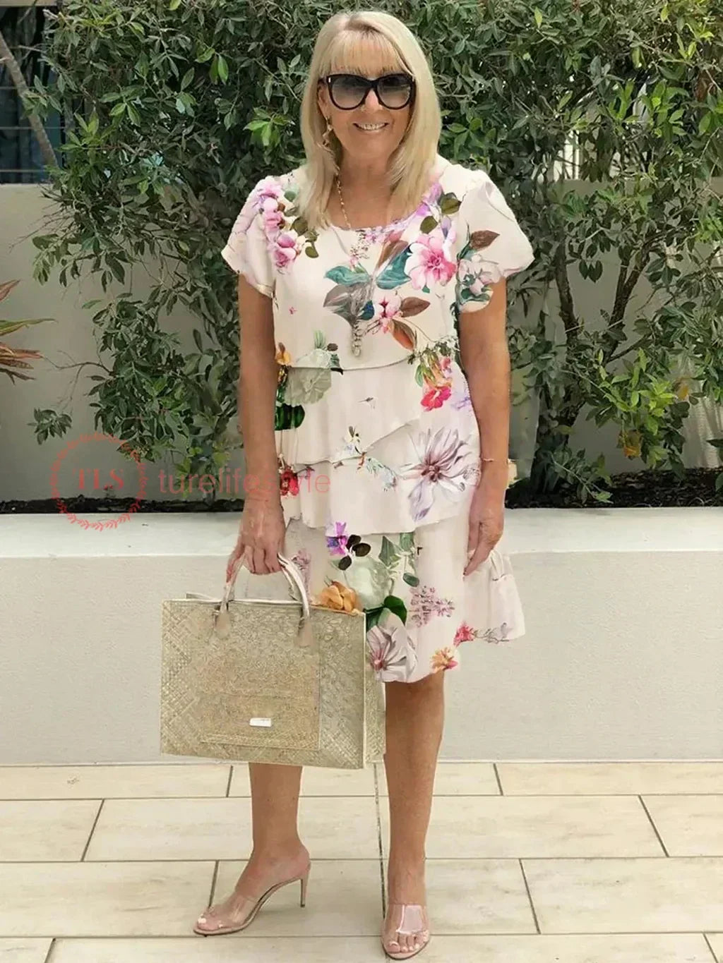 Women's Tiered Chiffon Midi Dress with Round Neck