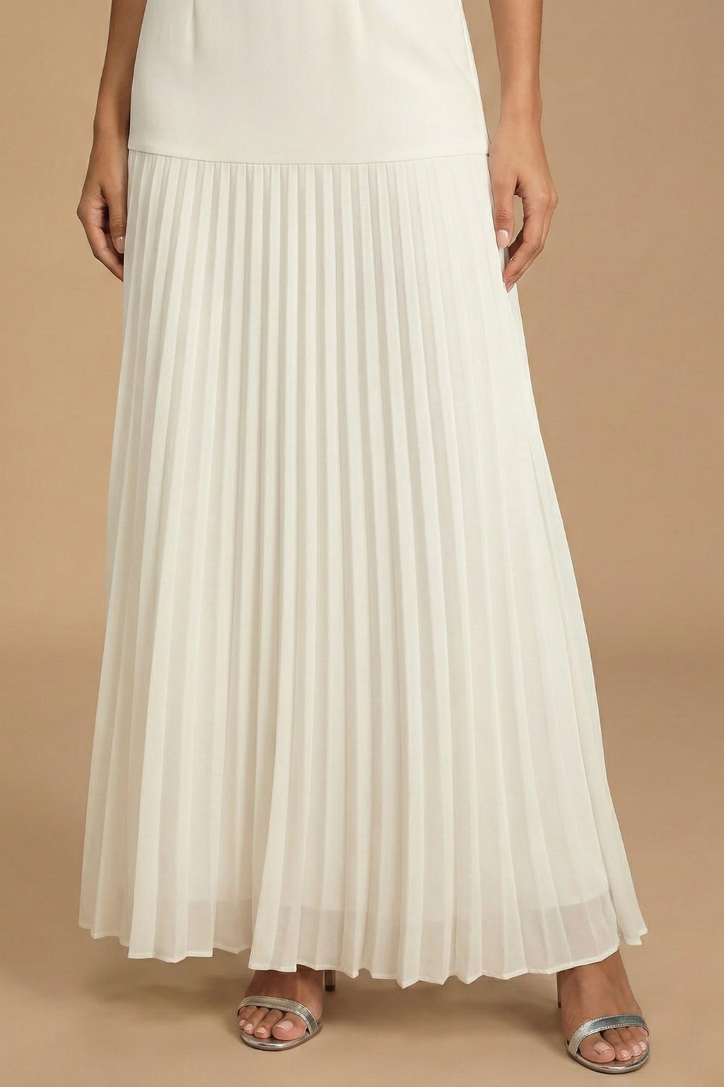 Women's Sleeveless Pleated Maxi Evening Dress with Boat Neckline