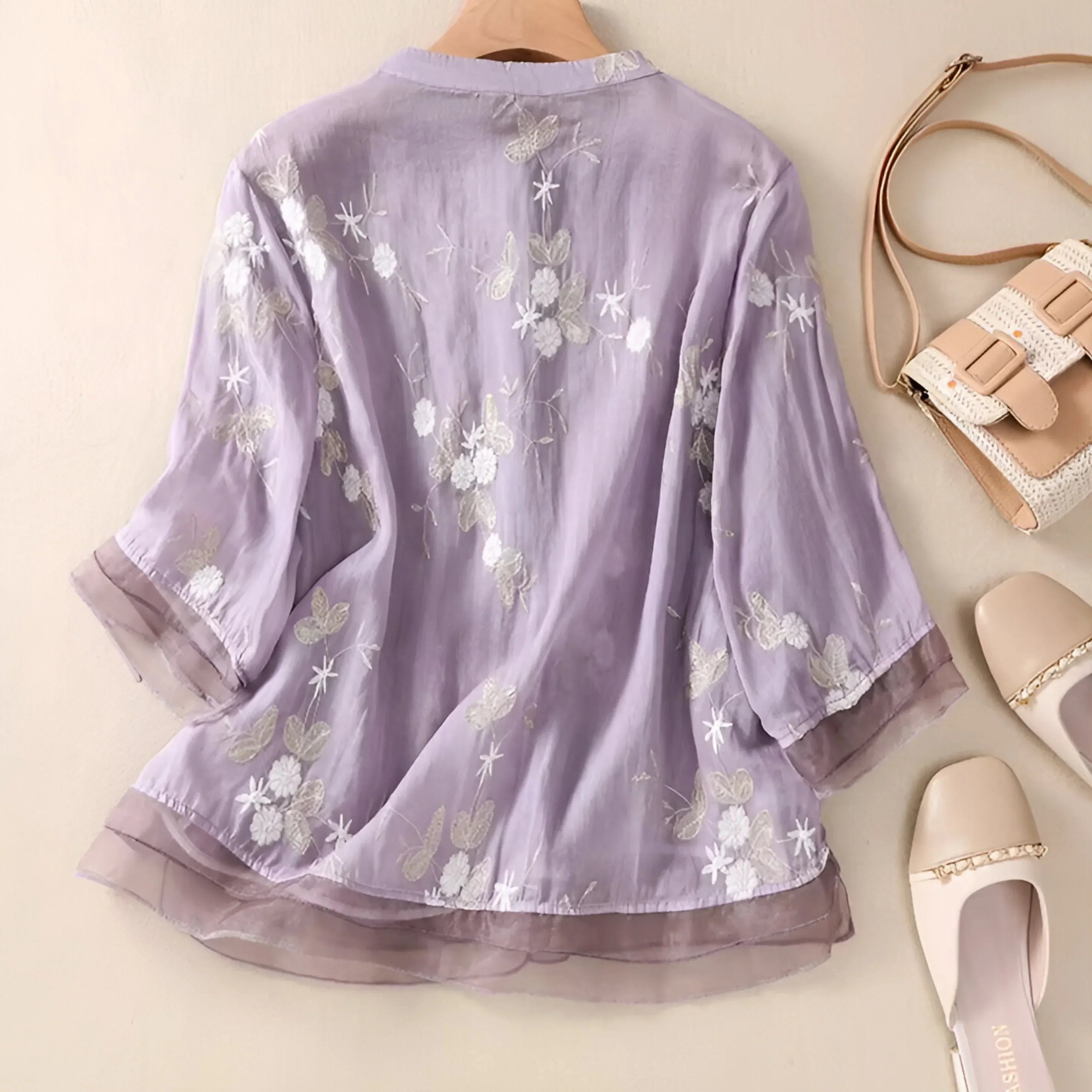 Women's Relaxed Cotton Blouse with Floral Embroidery