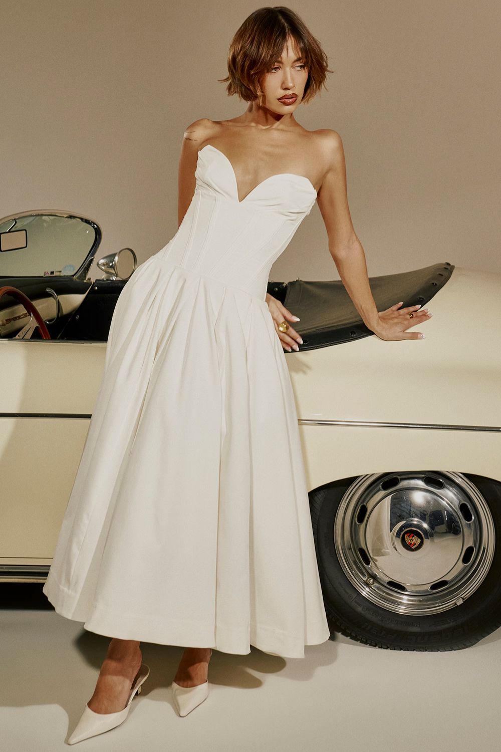 White Sculpted Maxi Dress with Voluminous Skirt