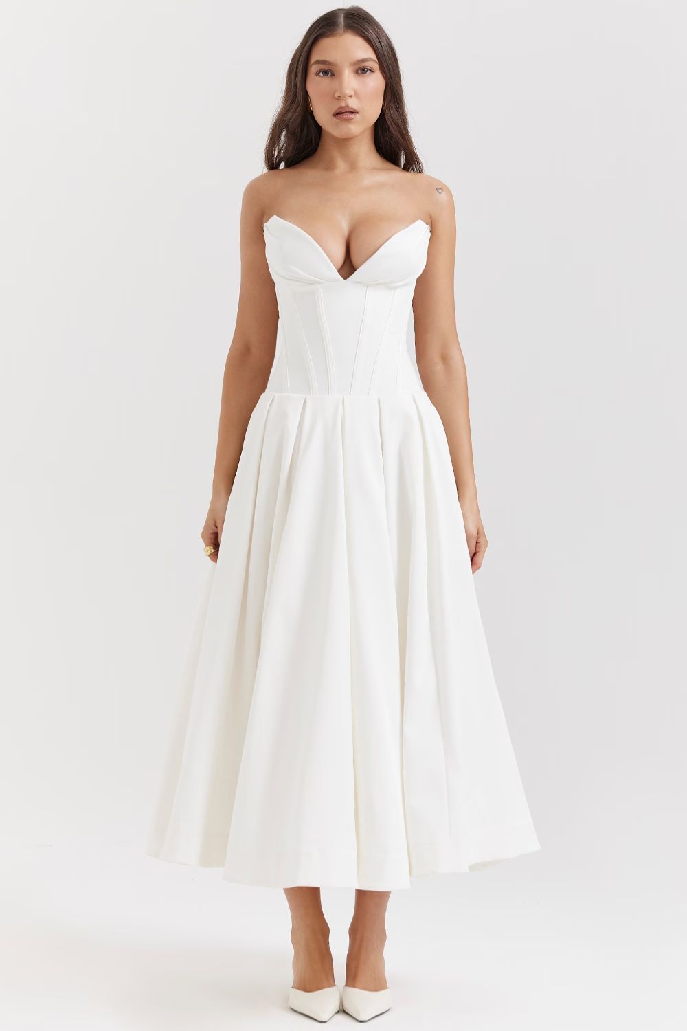 White Sculpted Maxi Dress with Voluminous Skirt