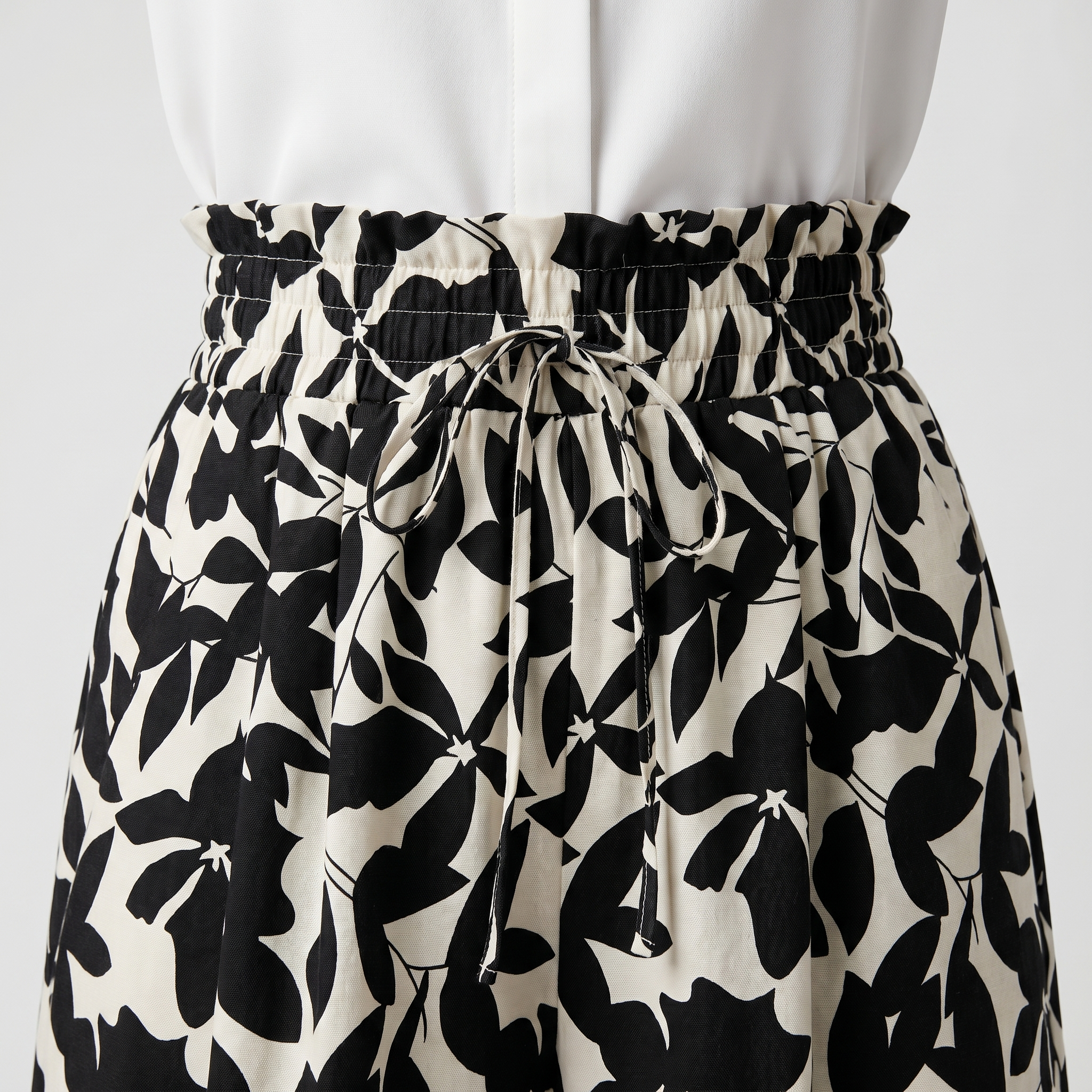 Women's Relaxed Wide-Leg Pants with Floral Print