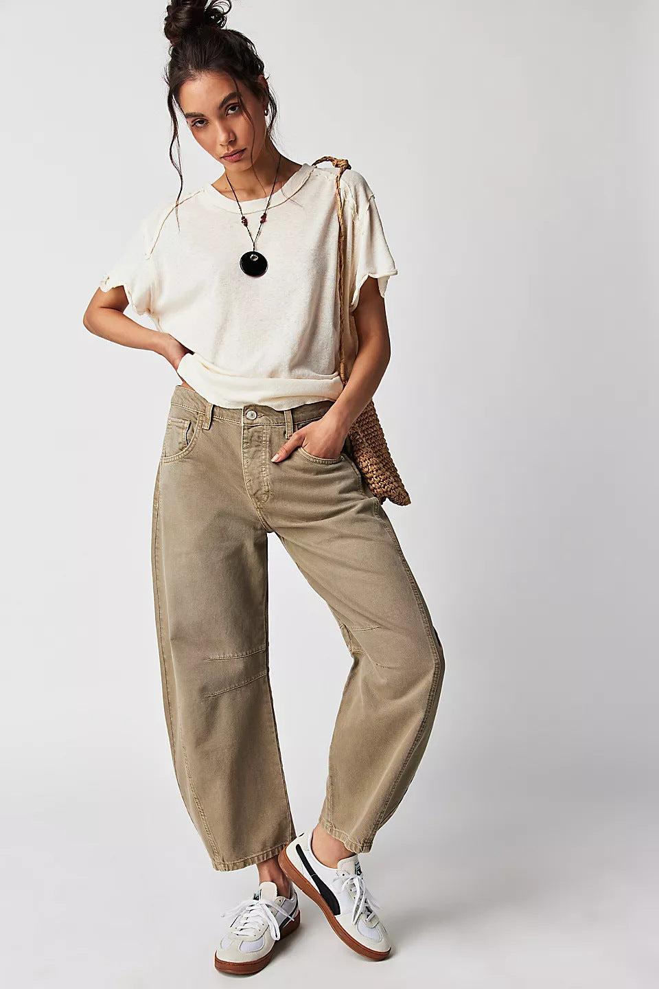 Women's Wide-Leg Denim Jeans with Contrast Seam Detail