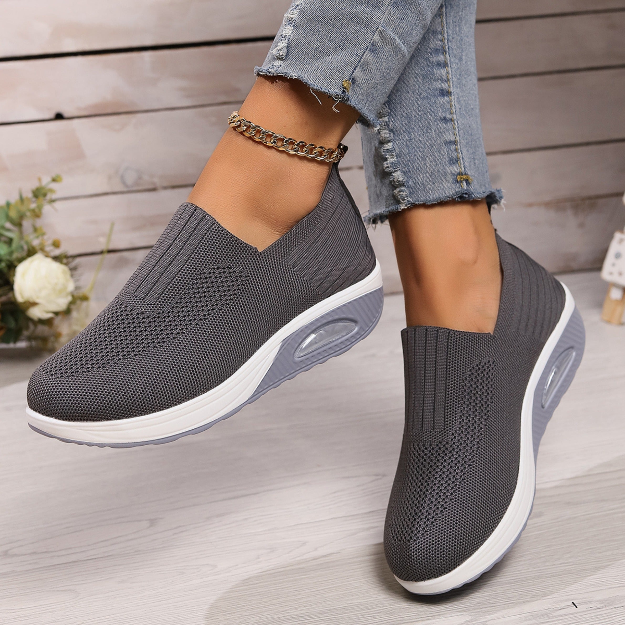 Women's Slip-On Comfort Shoes with Cushioned Sole